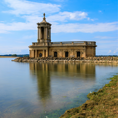 Explore Rutland – Rutland Water is 12 miles away