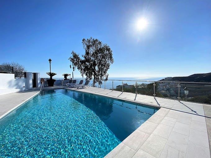 The Mediterranean Breeze