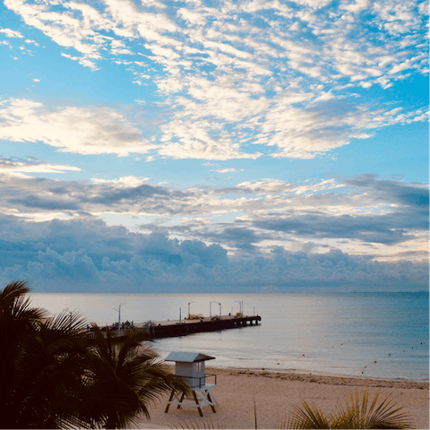 Spend your days at the beach – it's a six-minute walk