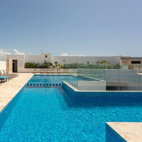 Float in the infinity pool and feel your troubles drift away