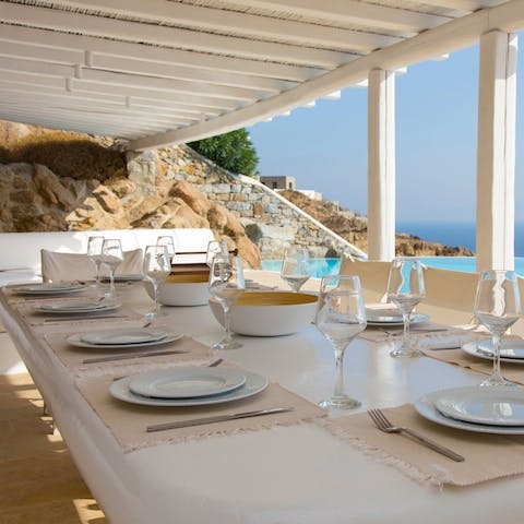 Enjoy alfresco feasts under the pergola