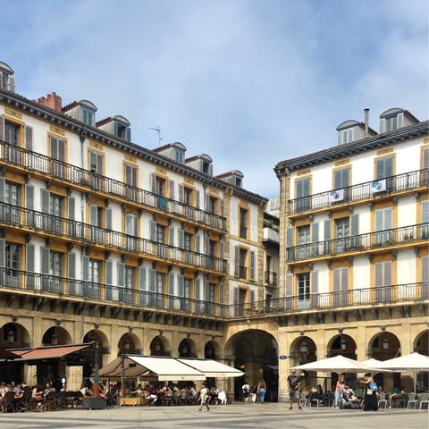 Stay in the heart of the Old Town