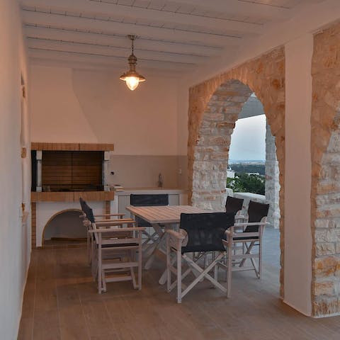 Fire up the barbecue underneath the arches and enjoy an alfresco feast as the sun goes down