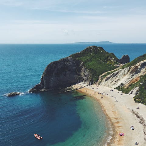Discover the many hiking trails along the Jurassic Coast