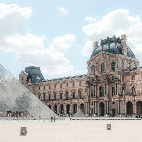 Start your sightseeing adventure in Paris at the Louvre