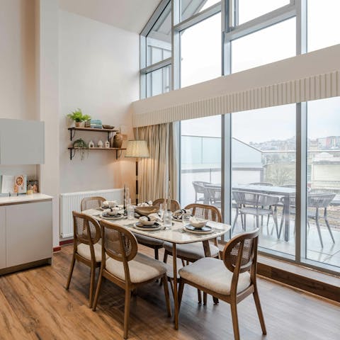 Choose whether to dine inside or out