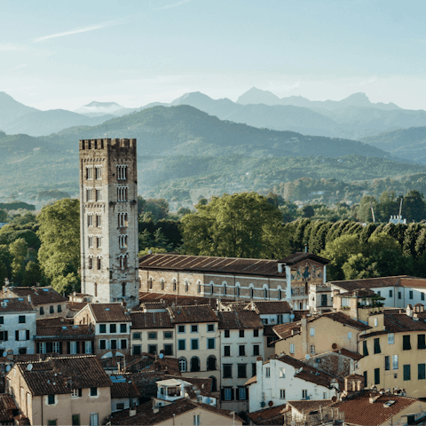 Be inspired by the historic heart of Lucca while exploring the centre
