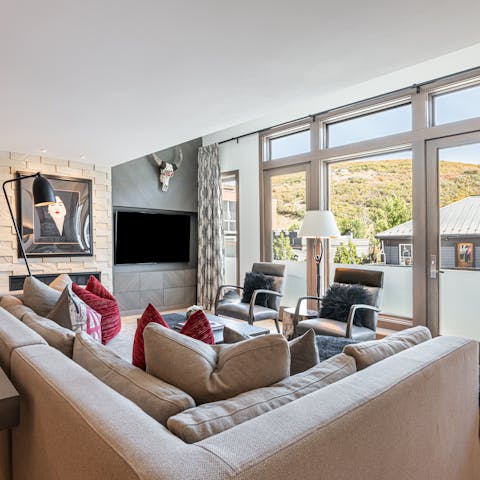 Savour mountain views from the comfort of the sofa