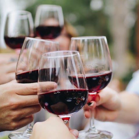 Visit a vineyard for a wine tasting – reachable in a fifteen-minute walk