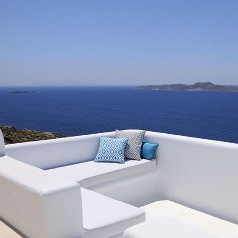 Catch up on your holiday reads, with the most spectacular views all around you