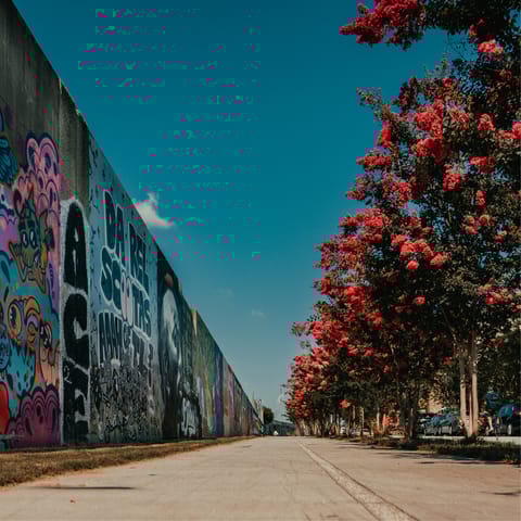 Visit the trendy, creative district of Cabbagetown, nine minutes away by car