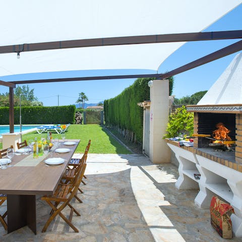 Light the barbecue and enjoy a delicious dinner outdoors on your terrace