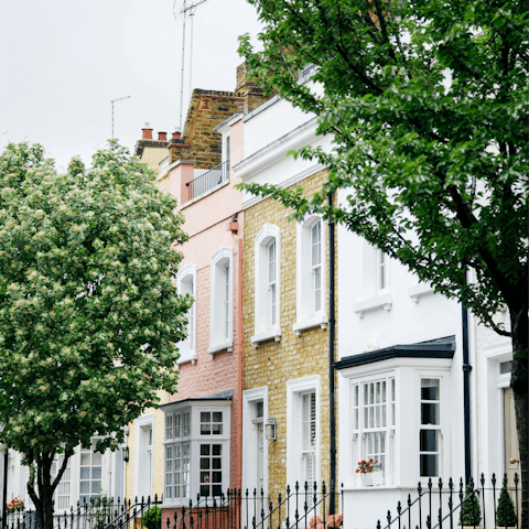 Stay in Chelsea, close to the buzzing King's Road