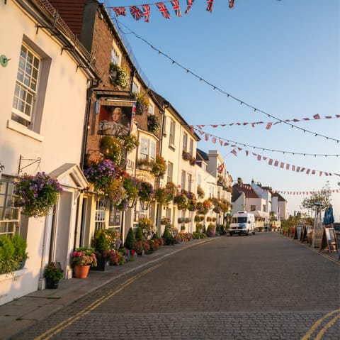 Explore the narrow cobbled streets and classic pubs of Deal – you're just a seven-minute walk from the waterfront