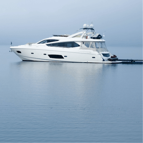 Let you host arrange a chartered yacht trip around the island