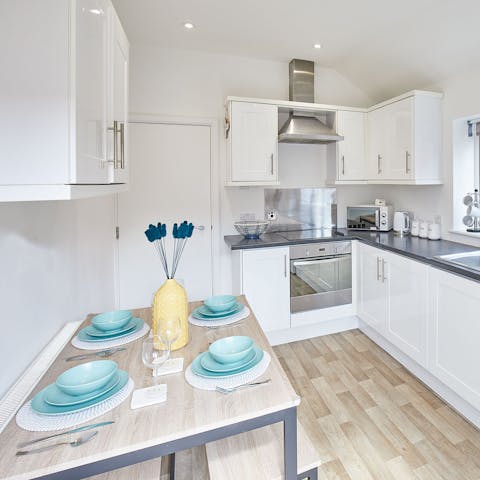 Go from cooking a Full English breakfast to enjoying it in this open kitchen and dining space