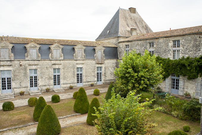 Petit Château
