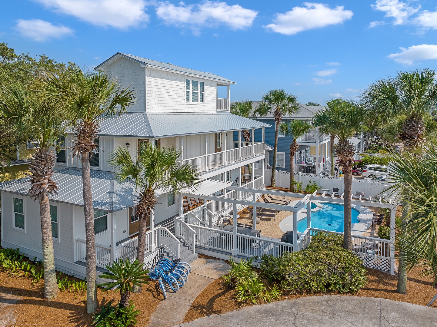 Emerald Shores Escape
