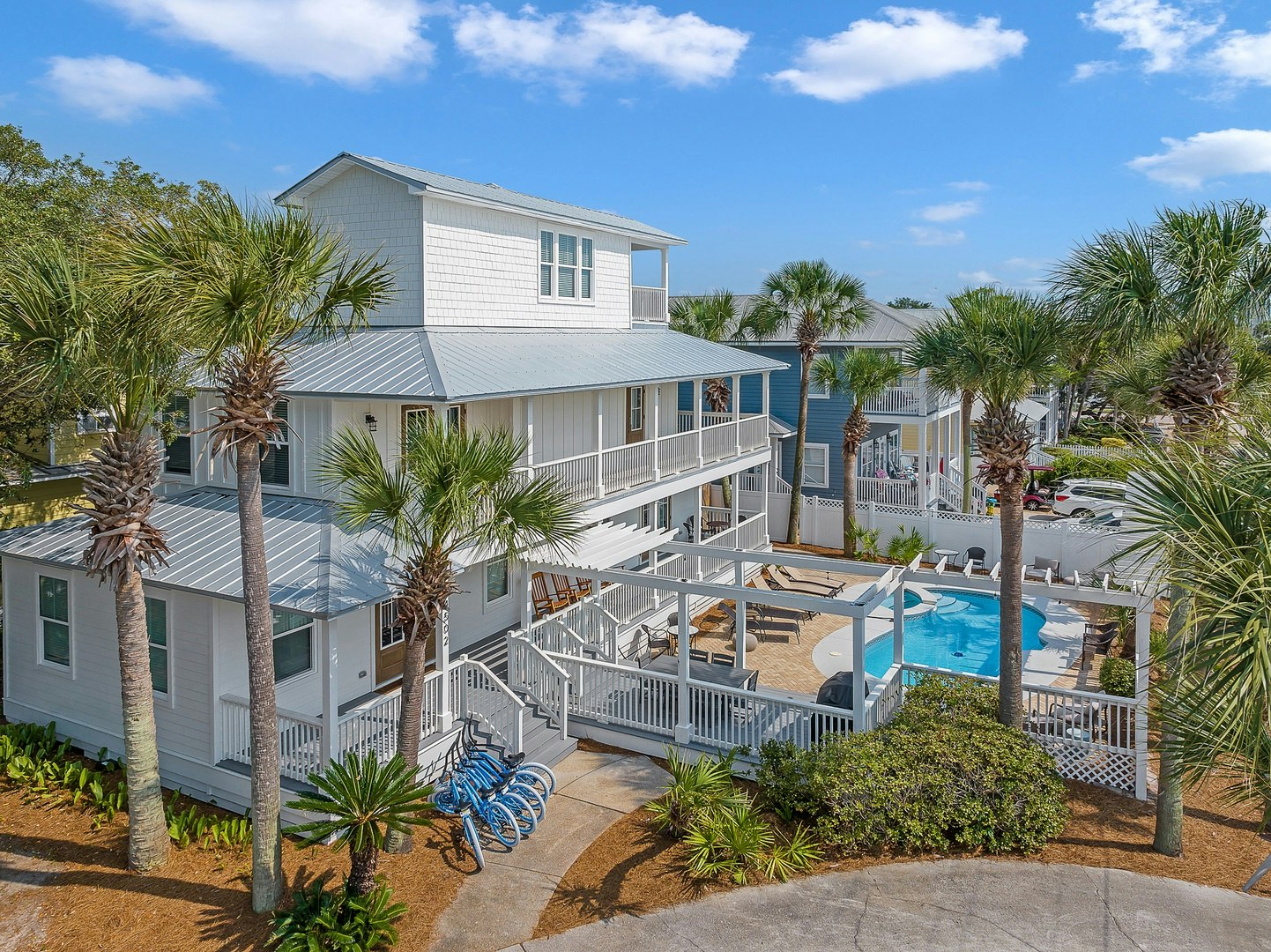 Emerald Shores Escape