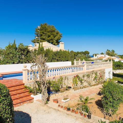 Discover local flora and fauna in your private wildlife gardens