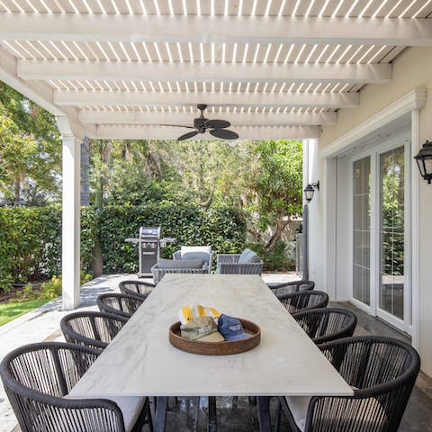Dine alfresco with plates of falafel, hummus and shawarma
