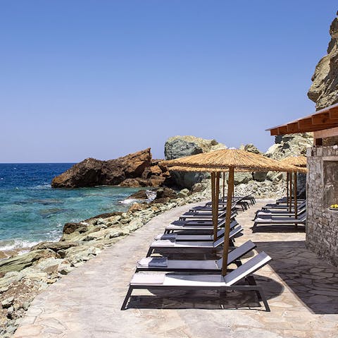 Enjoy direct access to the seafront, with a communal platform for sunbathing