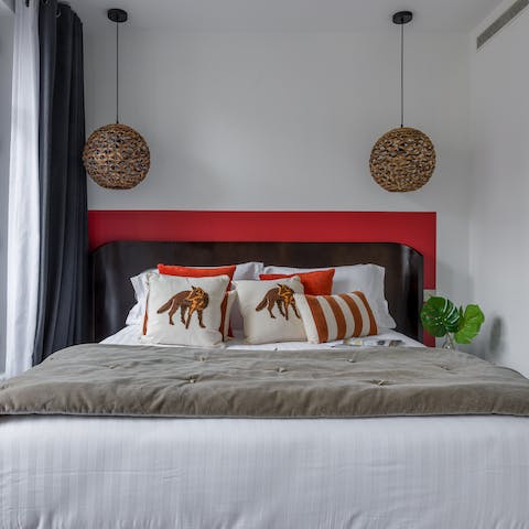 Have a great nights sleep on your king size bed with luxury linen