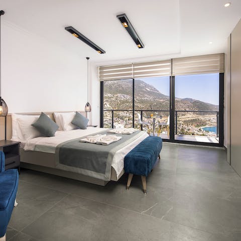 Look onto the sea from your bed