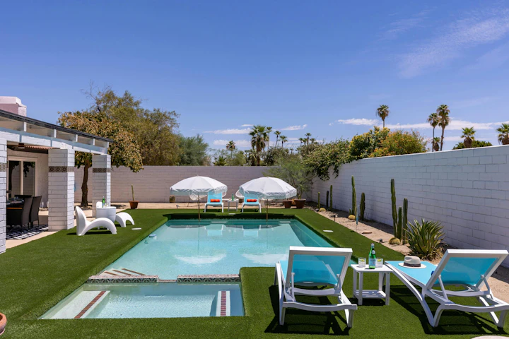 Stardust Poolhouse, Riverside County | Plum Guide