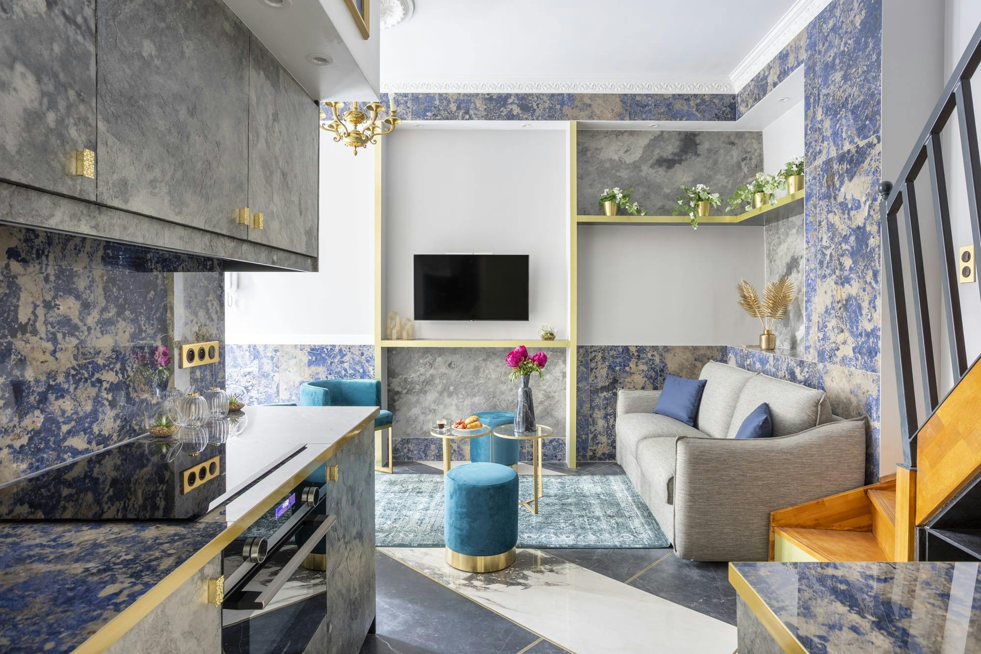 The Artsy Aristocrat