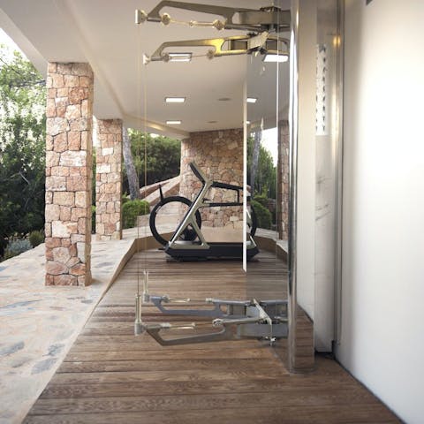 Uplift your stay with an energising workout in the gym