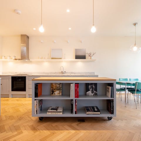 Rustle up home-cooked meals in the stunning chef's kitchen