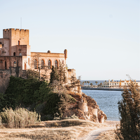 Stay in the charming fishing village of Ferragudo