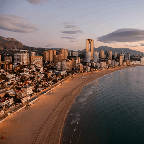 Make the most of your location on the beachfront of Benidorm