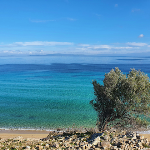 Explore the stunning view of the Pagasitic Gulf