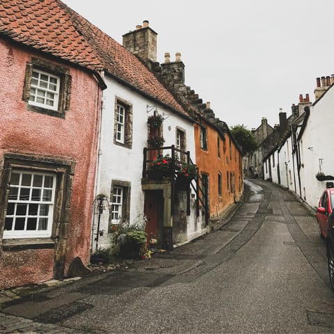 Meander the cobbled causeways of 17th-century Culross