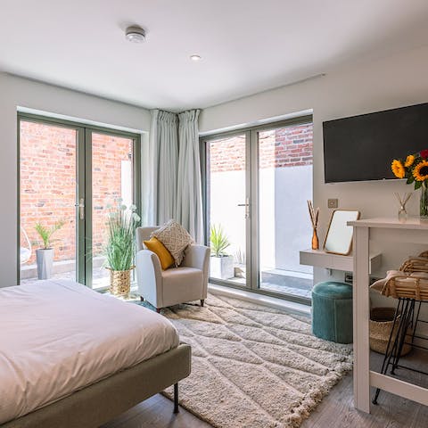 Relax and unwind in this stunning, contemporary space