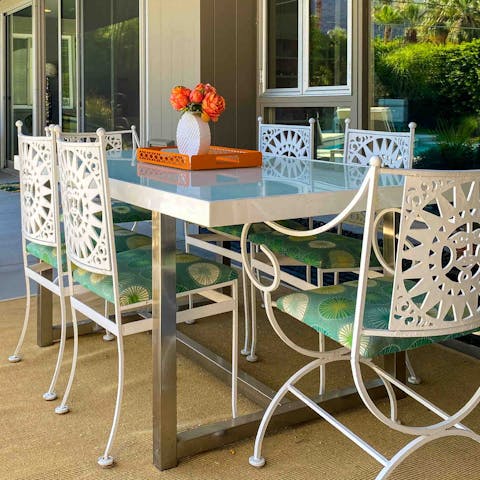 Fire up the charcoal barbeque and savour lunch at the outdoor dining table