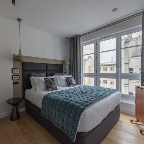 Wake up to typically Parisian views after a good night's sleep in the comfortable bedrooms