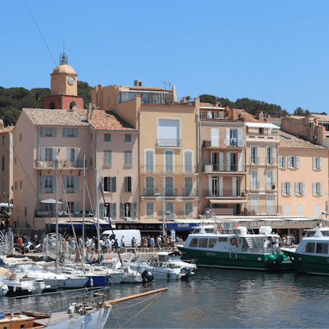Explore the glamorous surroundings of Saint Tropez