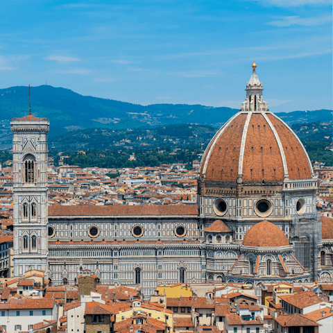 Discover the Santa Maria del Fiore, just steps from the door