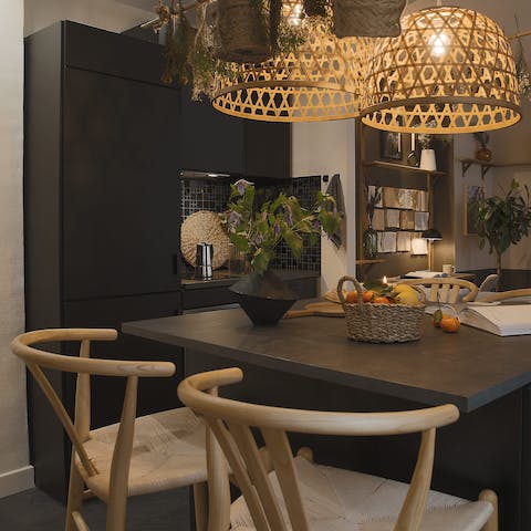 Tuck into a crusty baguette and local cheese at the dining table