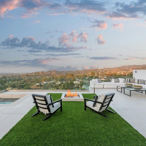 Find the perfect spot for evening drinks and incredible views