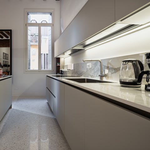 Cook some typically Venetian cusine in the modern kitchen