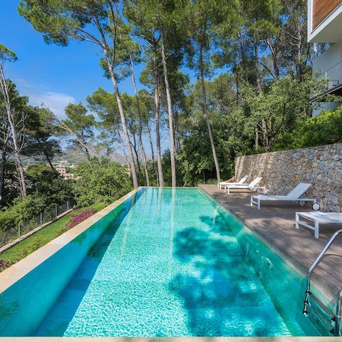 Look forward to swimming unhurried lengths in the turquoise pool