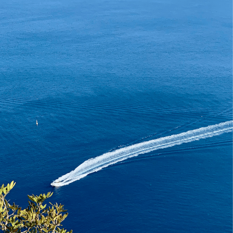 Explore the beautiful coast of Massa Lubrense