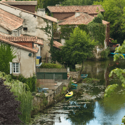 Discover the Charente, including Cognac, just over 4 kilometres away