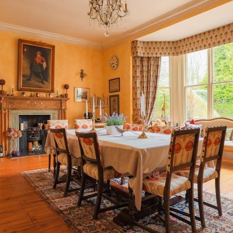 Dial up a professional chef and host a atmospheric soiree