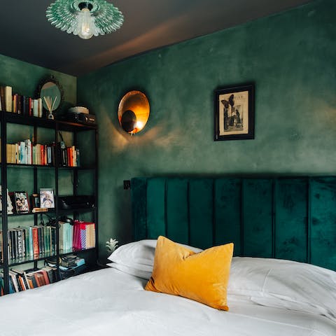 Sleep well in the beautiful bedrooms