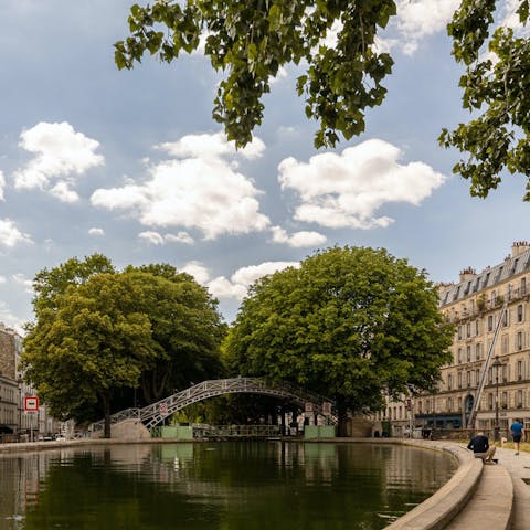 Enjoy the eclectic 3rd arrondissement, a short walk from the Canal St Martin